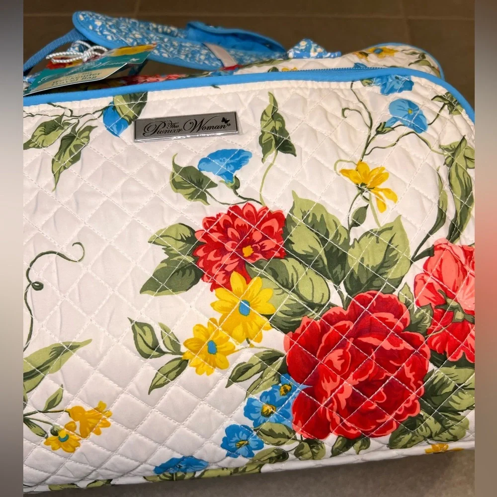 Quilted Floral Travel Bag by Pioneer Woman w/ Adjustable Shoulder Strap